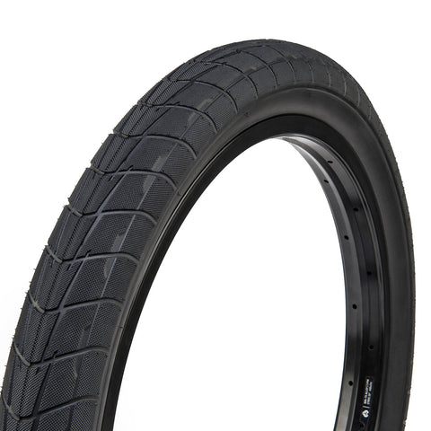 Predator Tire (Bruno Hoffmann Signature)