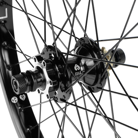 Locator/Exile DISC CS Cassette Rear Wheel